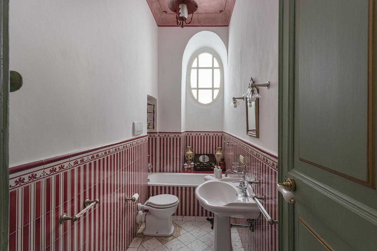 Fancy Apartment In Palazzo Grimaldi By Wonderful Italy Genoa Bagian luar foto